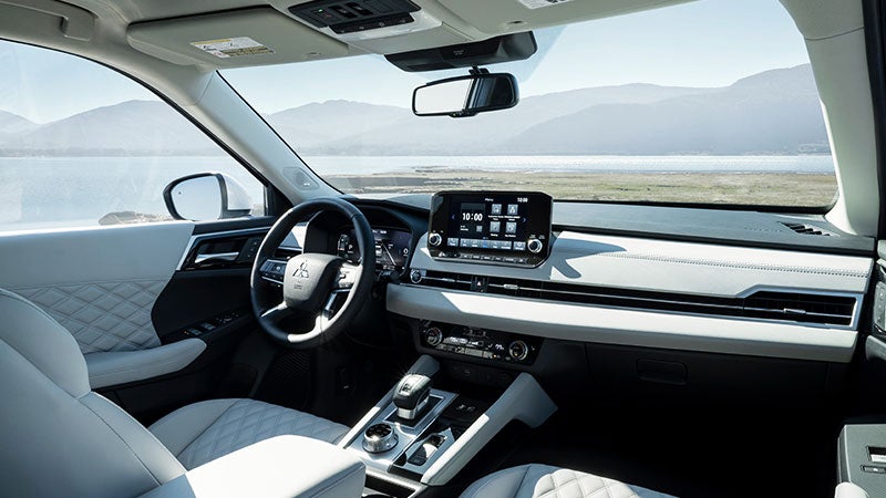 2023 Outlander PHEV Interior | Peruzzi Mitsubishi in Fairless Hills PA