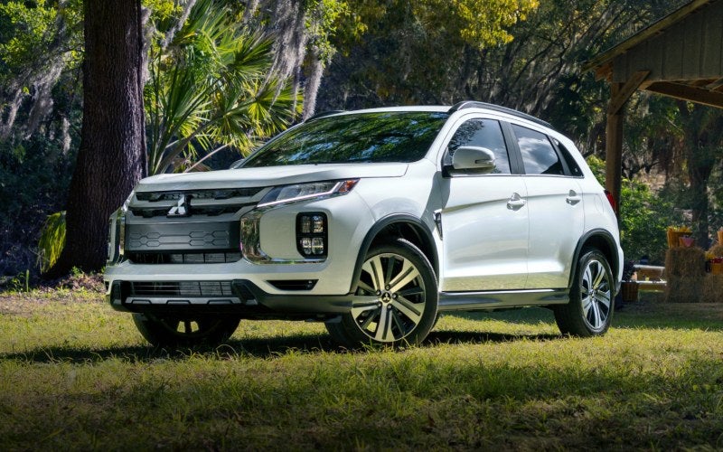 2027mitsubishioutlandersport-exterior-01