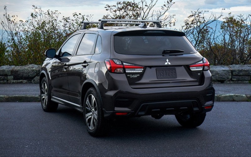 2027mitsubishioutlandersport-exterior-02